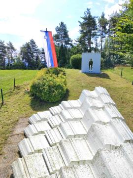 Skorno-spomenik-01 – kopija